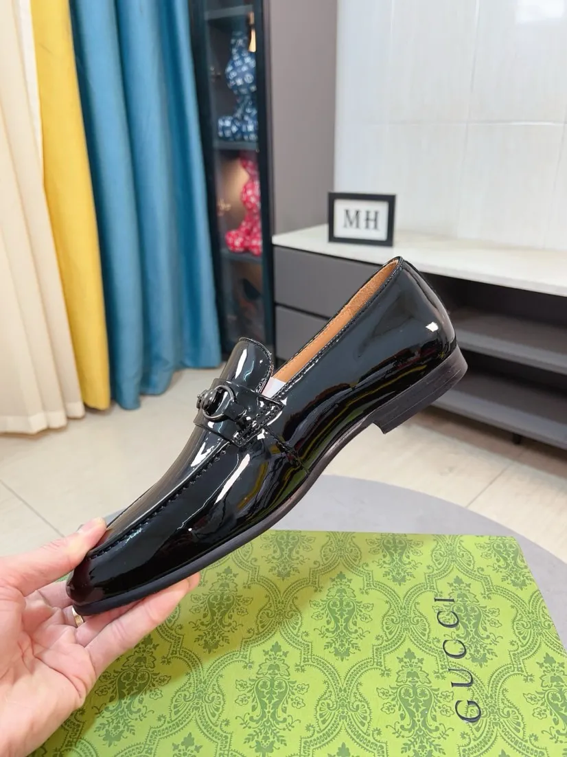 Men's shoes 💰500🌹🌹【GUCCI】The most popular classic Gucci leather shoes. Synchronized with the official website, the upper is made of Italian first-layer cowhide ➕cowhide lining, with unique brand and unique craftsmanship. Highlighting the hot style of the new year. Stop hesitating, stop wandering, get it now. Number: 38--44